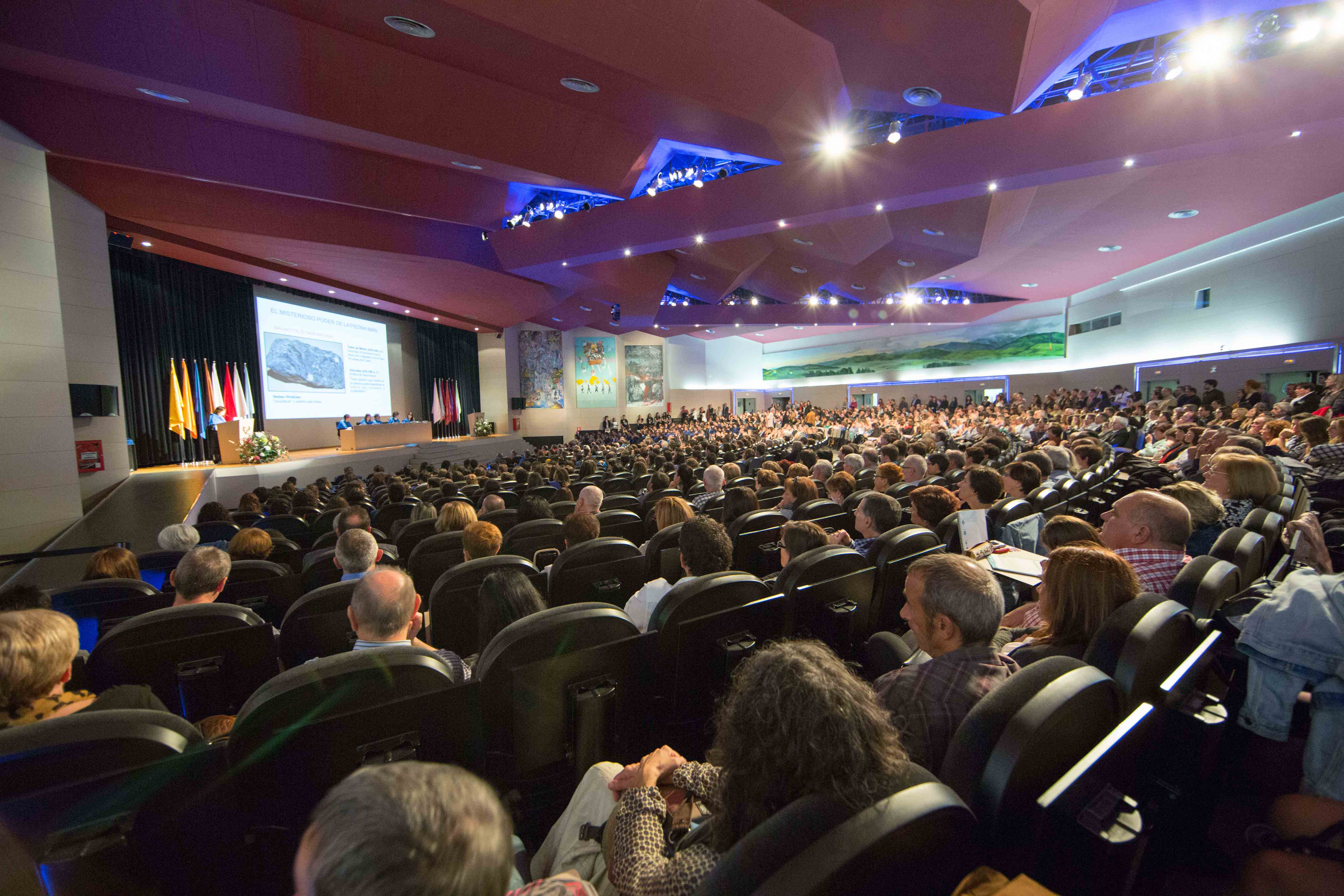 Great Hall of the UPV/EHU during a certificate ceremony of the ZTF-FCT